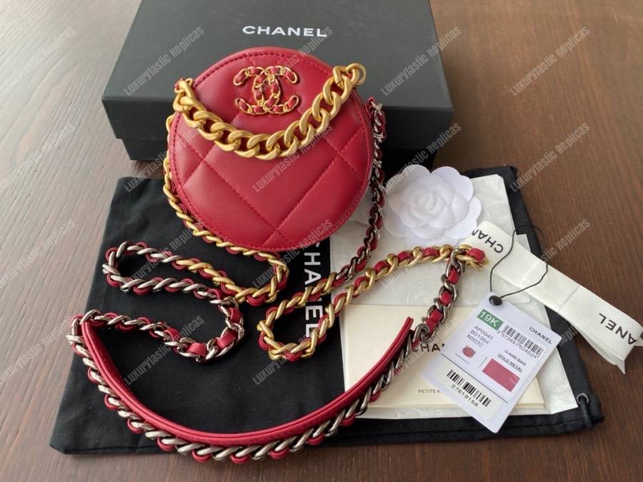 Ch*el 19 clutch with chain red