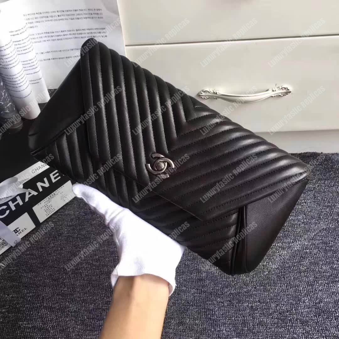 Ch*el reversed clutch black