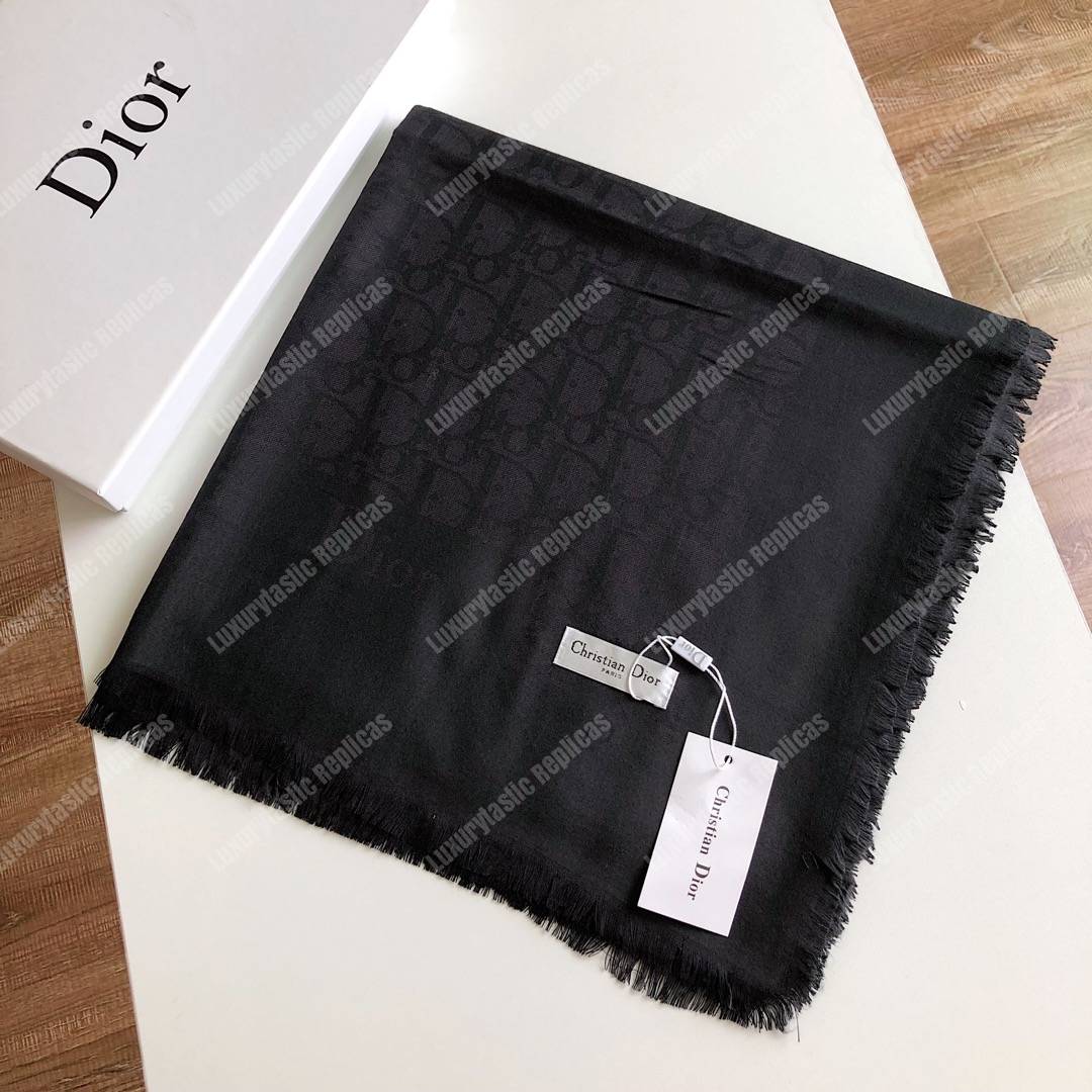 CD Black Oblique 140 Stole