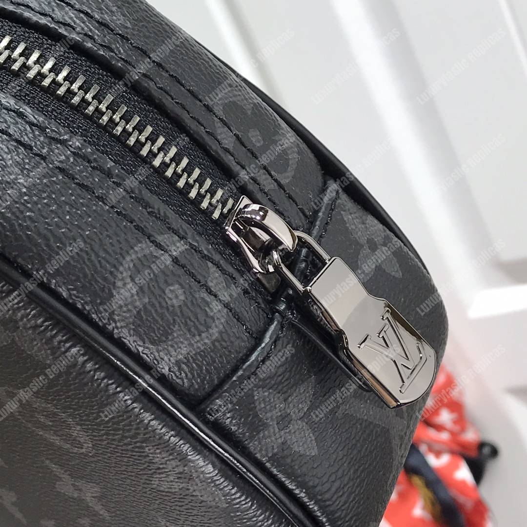 LV Toilet Pouch PM Monogram Eclipse