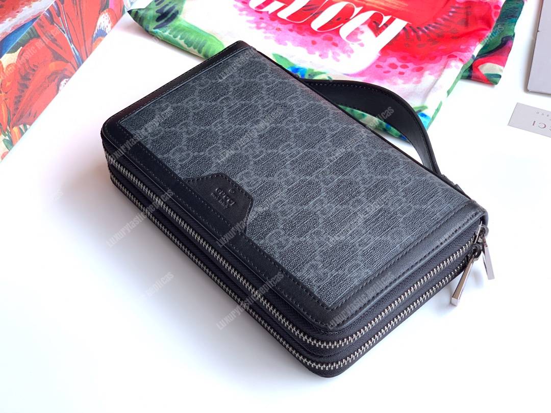 G*u*i gg sup*e travel document case