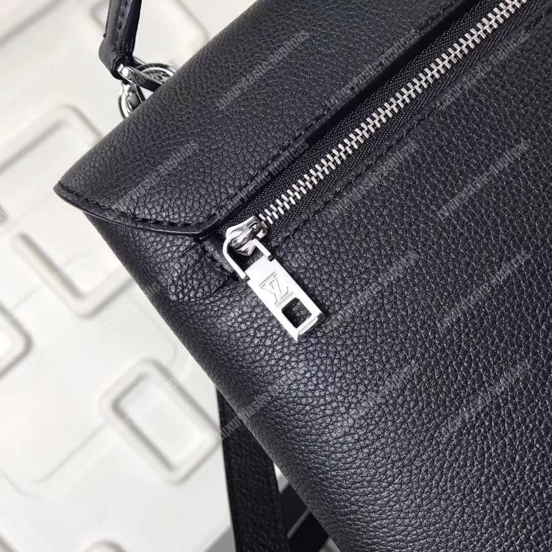 LV MyLockme Handbag Noir