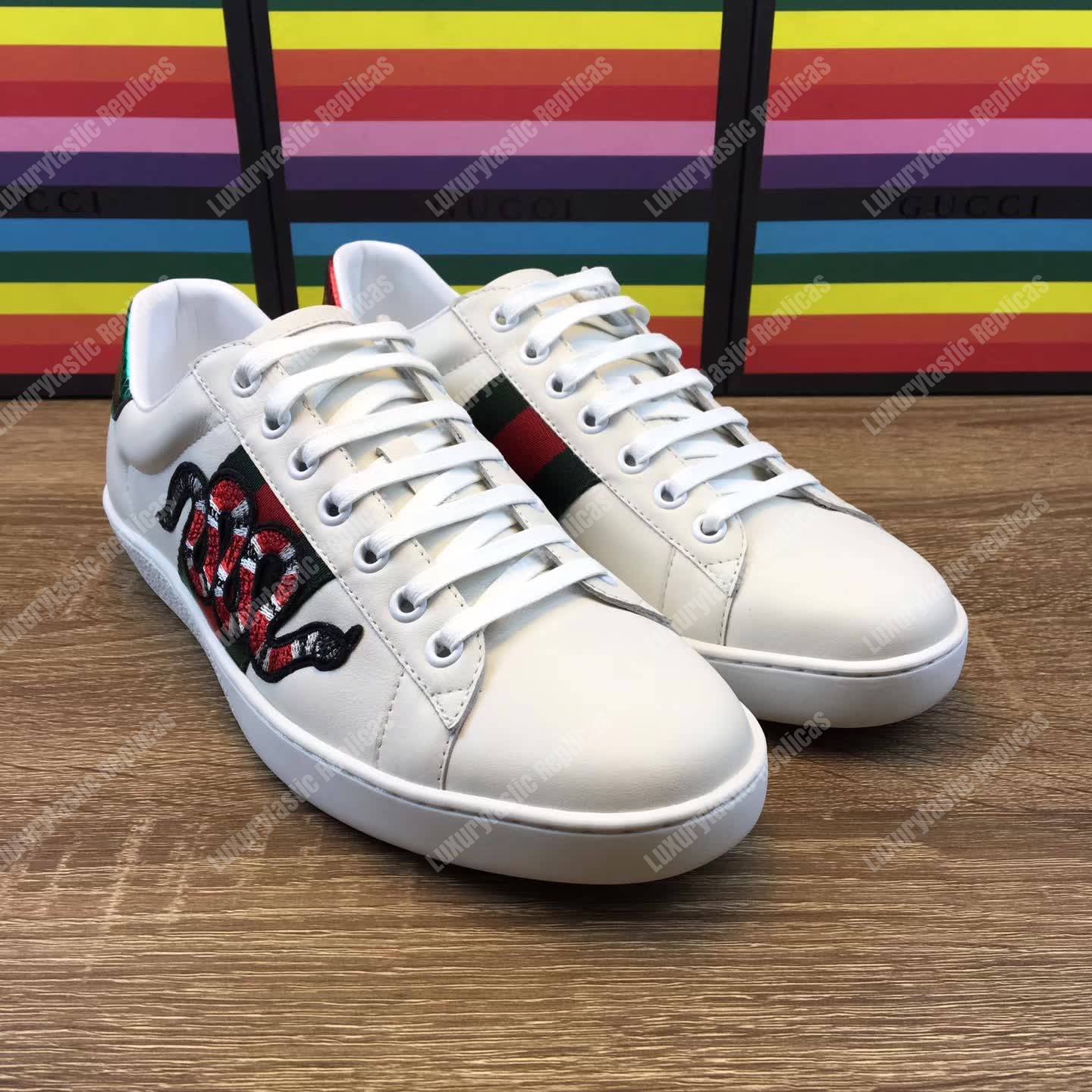 G*u*i ace embroidered snake sneaker white
