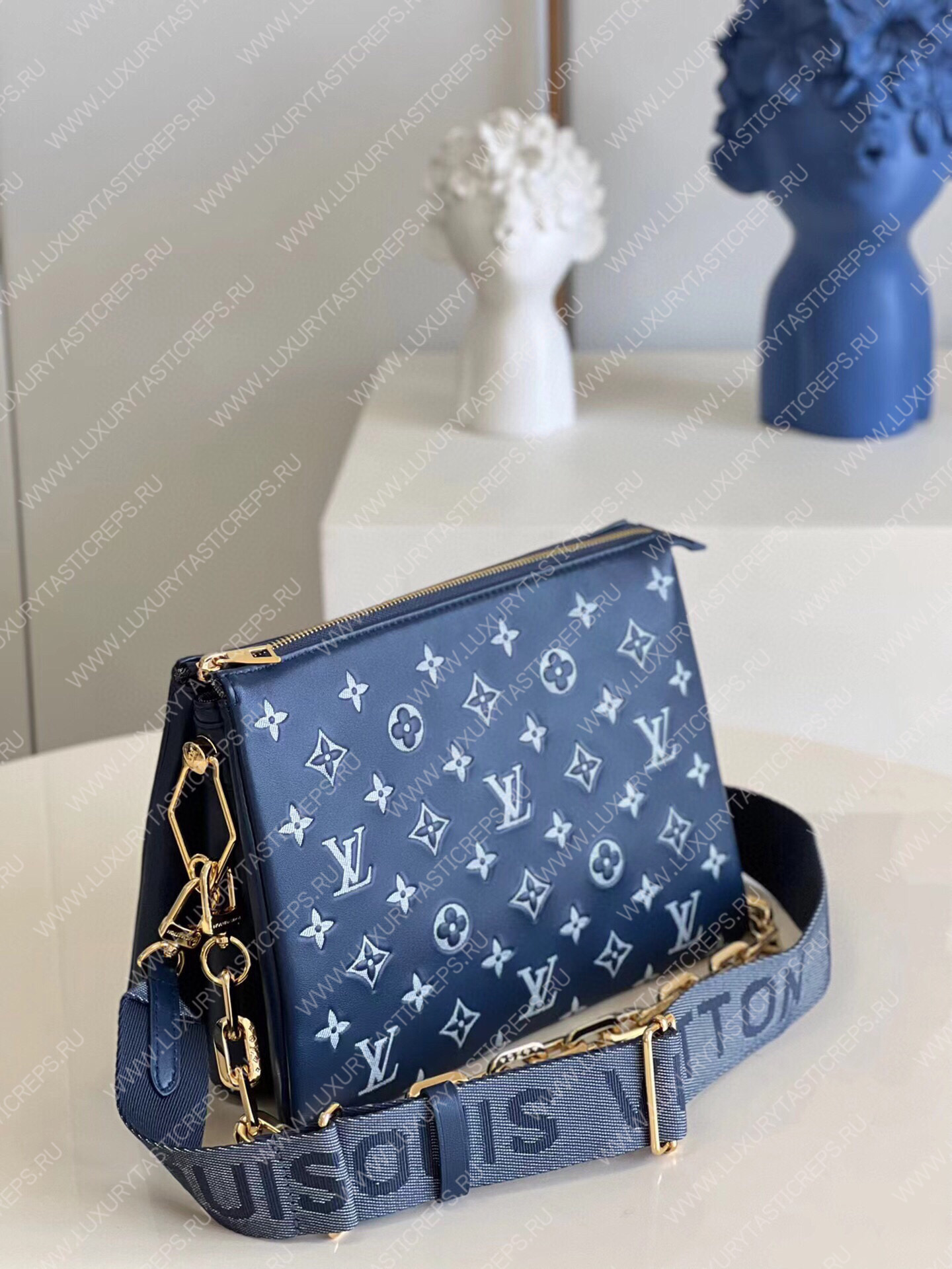 l**is V*t*n coussin pm navy blue m57793